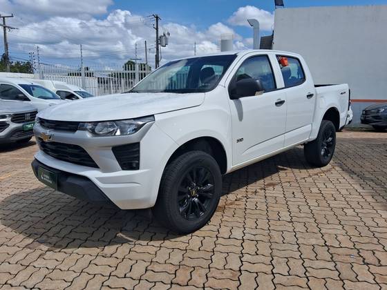 CHEVROLET S10 2.8 16V TURBO DIESEL WT CD 4X4 AUTOMÁTICO
